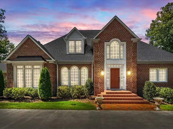 403 Cascade Dr, High Point, NC 27265