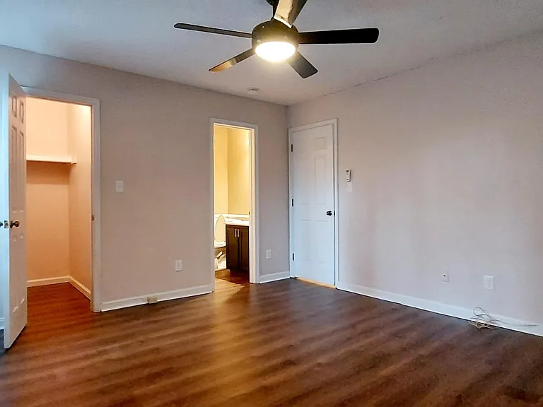 1300 Park Glen Dr #302 — Photo 14