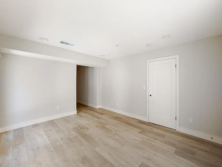 953 1/2 N Mariposa Ave #1/2 — Photo 14