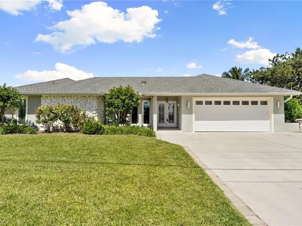 124 E North Shore AVE, NORTH FORT MYERS, FL 33917