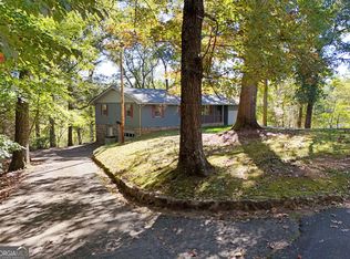 614 Lakeview Cir, Morganton, GA 30560