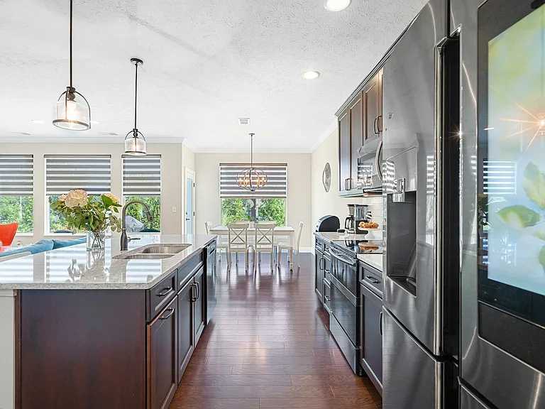 2716 E Millstone Dr — Photo 15