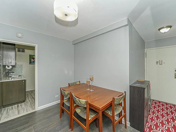 5th image of 6636 Yellowstone Blvd APT 28A