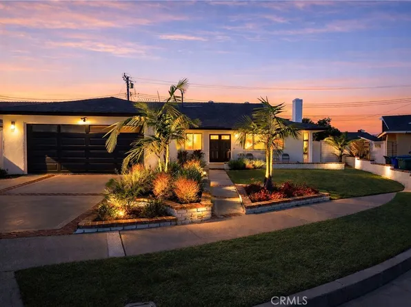 15631 Plymouth Ln, Huntington Beach, CA 92647