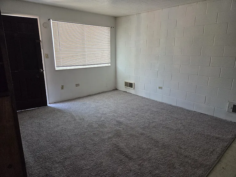 1051 S 4th Ave #34 — Photo 2