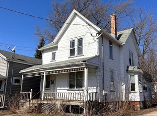 810 48th St, Kenosha, WI 53140