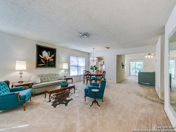 5th image of 8367 Thorncliff Dr