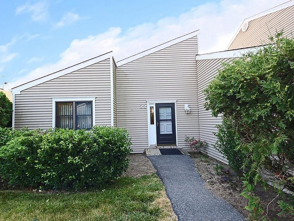 33 Brewster Woods Drive