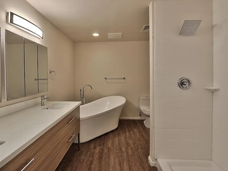 3820 Copper Ave NE #A — Photo 2
