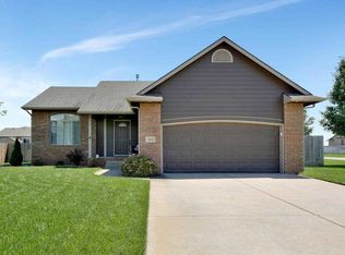 2631 E Keys Ct, Derby, KS 67037