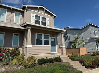 7823 SE Kinnaman St, Hillsboro, OR 97123