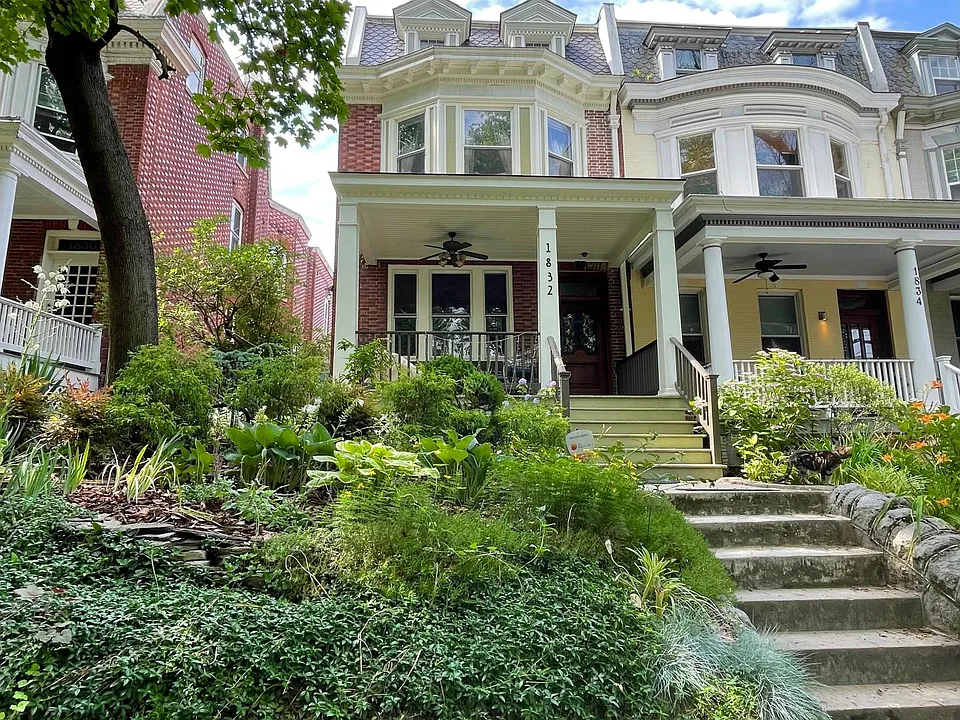 End unit row house on Park Road