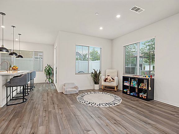 5th image of 1516 Meriwood Way