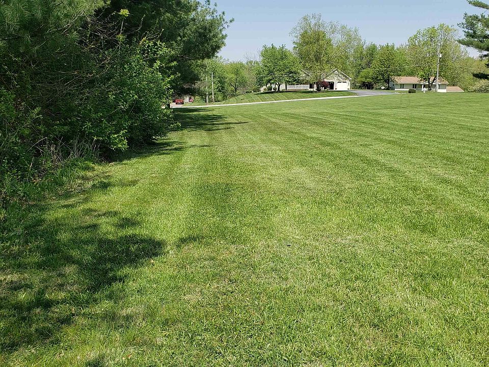 2nd image of 61 Thistle Rdg