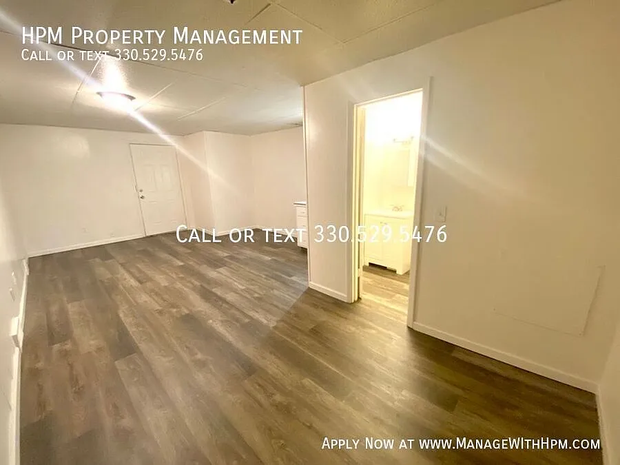 Building Photo - 1214 Woodward Pl NW #4
