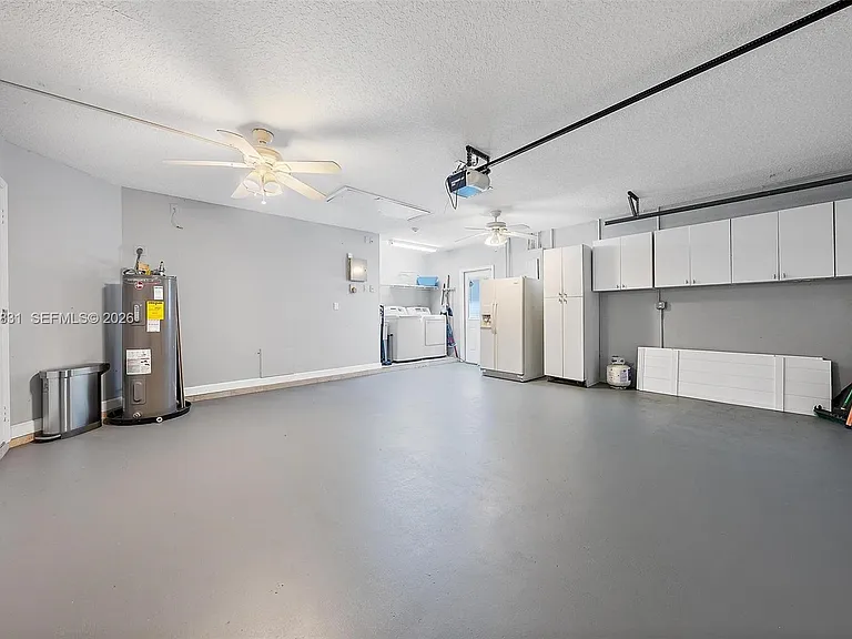 6051 Kendrick St — Photo 22