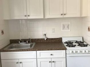 346 Van Wagner Pl, Williston Park, NY 11596