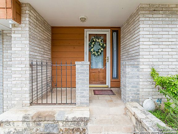 3rd image of 8522 Star Creek Dr