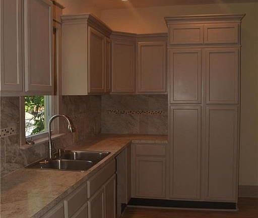 5th image of 122 W Sea Ave