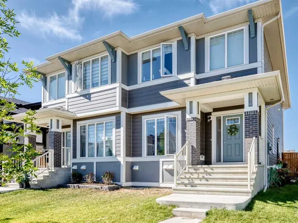76 S Magnolia Grv SE, Calgary, AB T3M 3E5