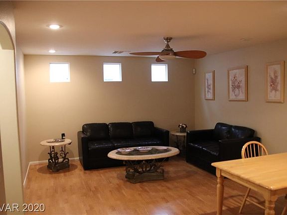 4th image of 6724 Dunraven Ave
