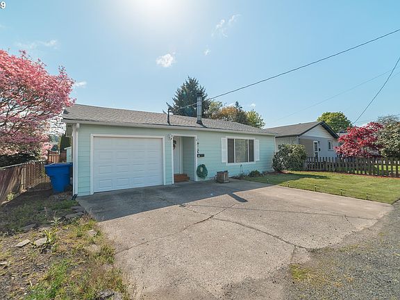 2nd image of 1206 S 8th Ave