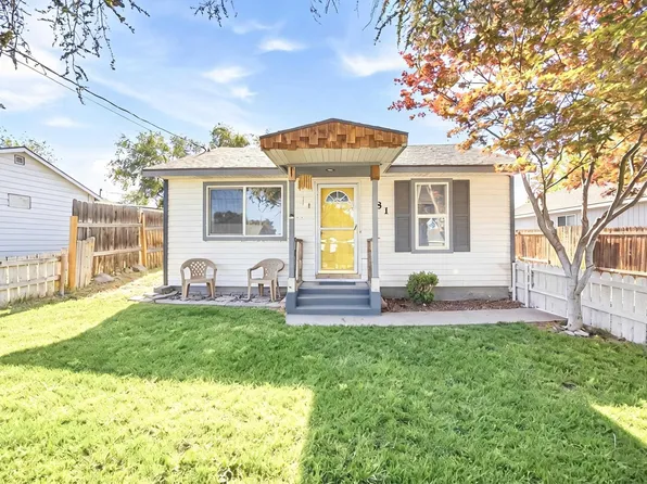 81 S 42nd Pl, West Richland, WA 99353