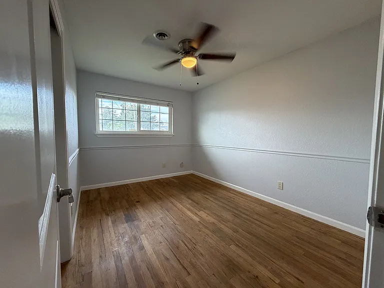 2098 Lincoln Rd — Photo 10