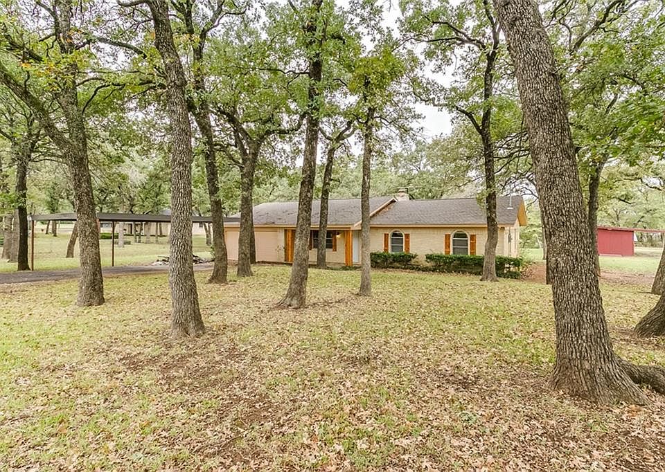1st image of 324 Dudley Ln