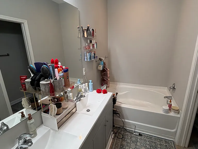 317 Franklin Ln — Photo 6