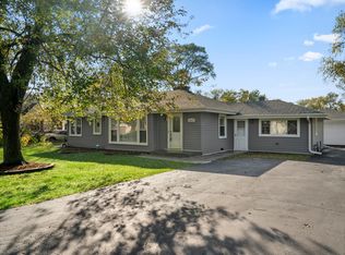 8014 S 84th Ct, Justice, IL 60458