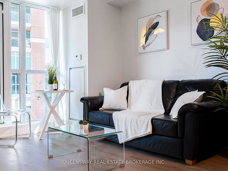 69 Lynn Williams St #211 — Photo 6