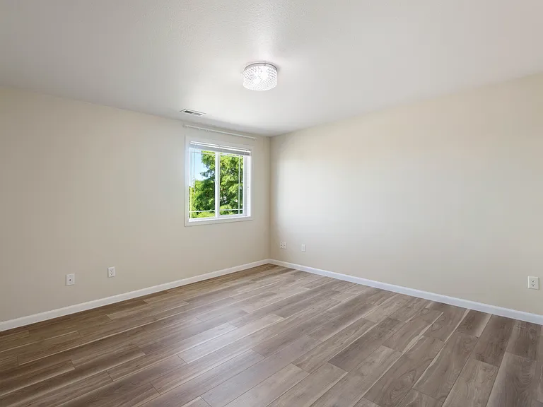 9104 Jersey Dr — Photo 21