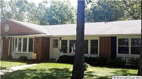 1st image of 617A Huntington Dr