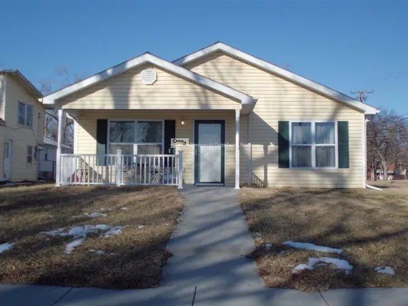 140 E 11th St, Junction City, KS 66441