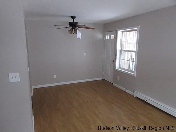 4th image of 192 Huguenot St