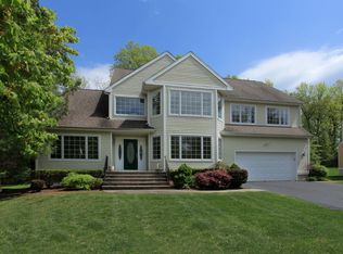 62 Ridge Dr, Montville, NJ 07045