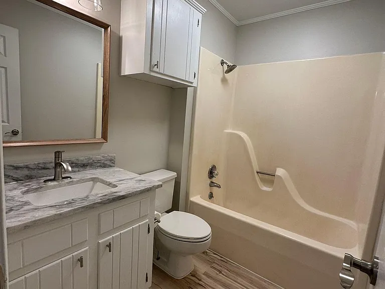 16 Camellia Cv — Photo 9
