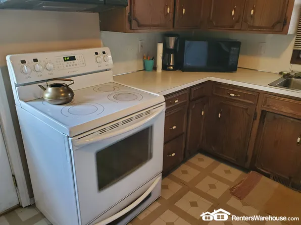 105 W Franklin St, Morristown, MN 55052