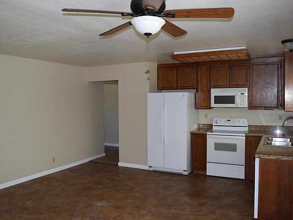 3rd image of 1270 Centre Court Dr