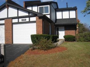 1484 Circle Ct, Elk Grove Village, IL 60007