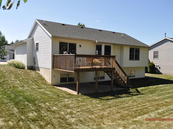 3rd image of 5124 Breezefield Dr SE
