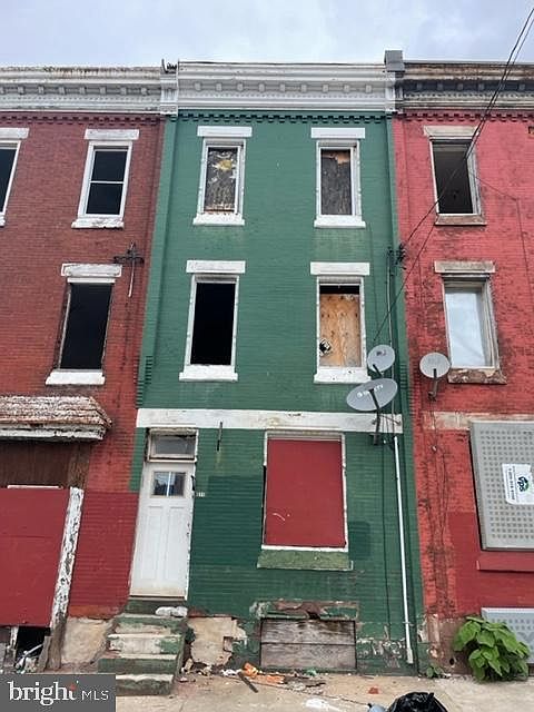 1st image of 2611 W Montgomery Ave