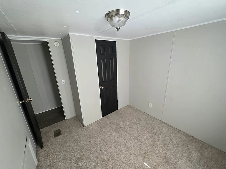 103 Dee St — Photo 9
