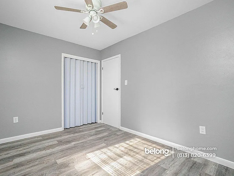 691 Sharon Cir — Photo 13