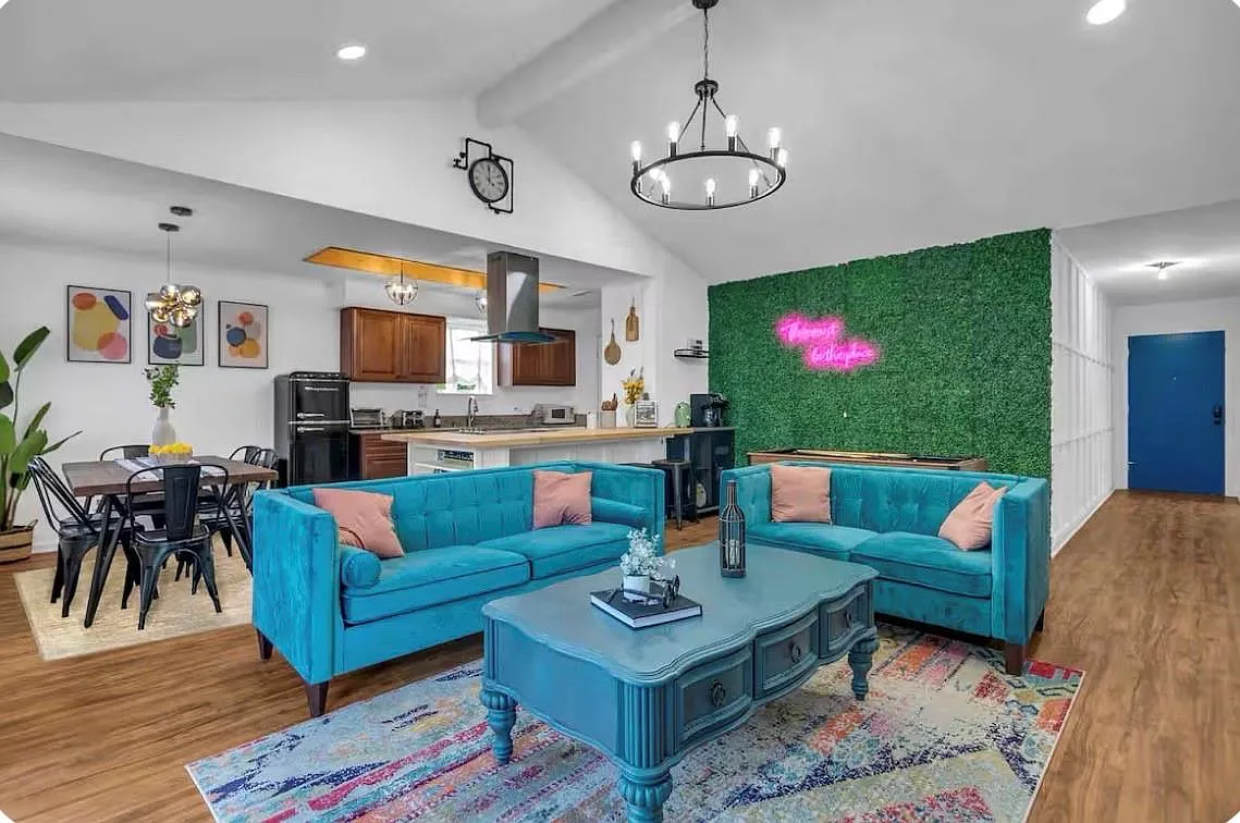 3 bed, 2.0 bath, 1635 sqft, $2,500 — Photo 1