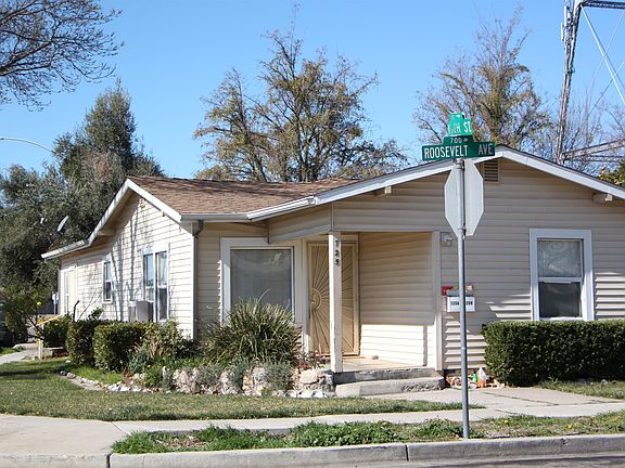 5th image of 725 Roosevelt Ave #A
