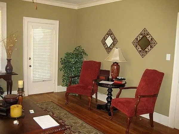 129 N Belvedere Blvd #8 — Photo 5