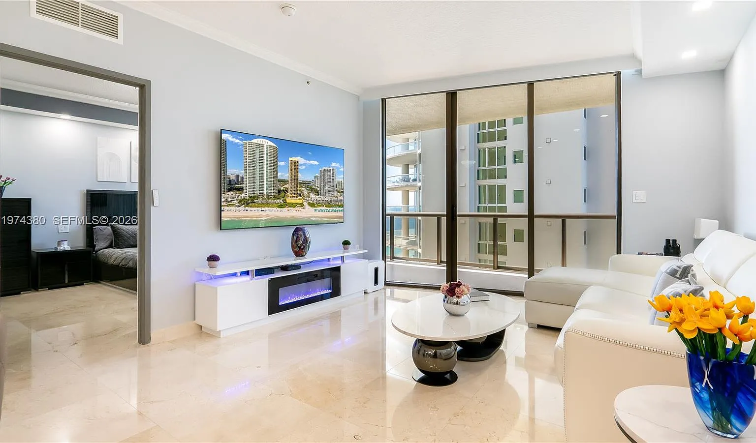 Sayan Condo — Photo 4
