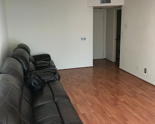 4th image of 9058 Noble Ave APT 7